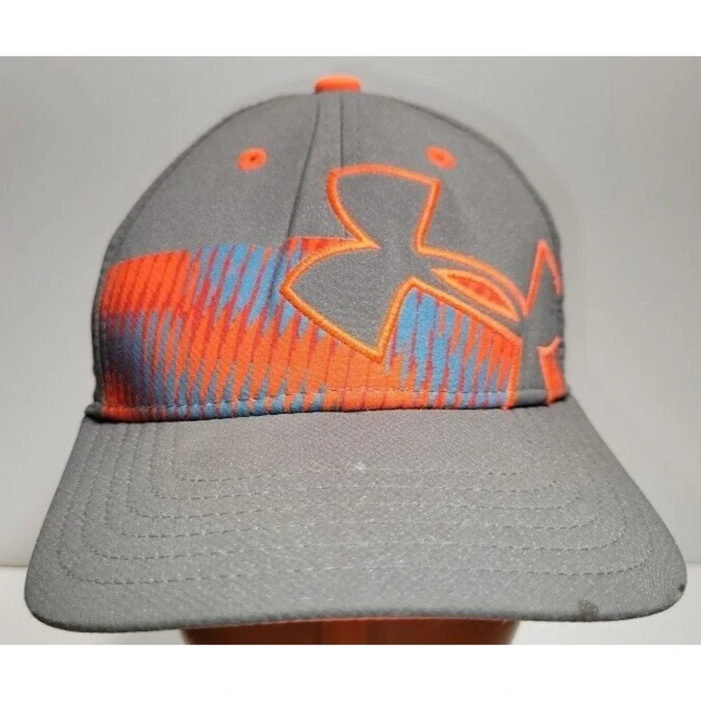 Under Armour Hat Youth Size Sm/Md Small/Medium fitted cap/hat